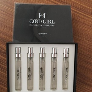 Carolina Herrera Good Girl edp rechange refill  ( 5 x 7,5 ml ) Extrait Bayan Decant Parfüm
