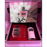 VALENTİNO Donna Born İn Roma 100 ml Edp Bayan Parfüm &amp; Deodorant 150 ml &amp; Dekant 10 ml çanta boy ÖZEL GİFT SET 