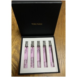 TOM FORD VELVET ORCHİD ÇANTA SETİ ( 5 x 7.5 ML ) Dekant Çanta boy parfüm